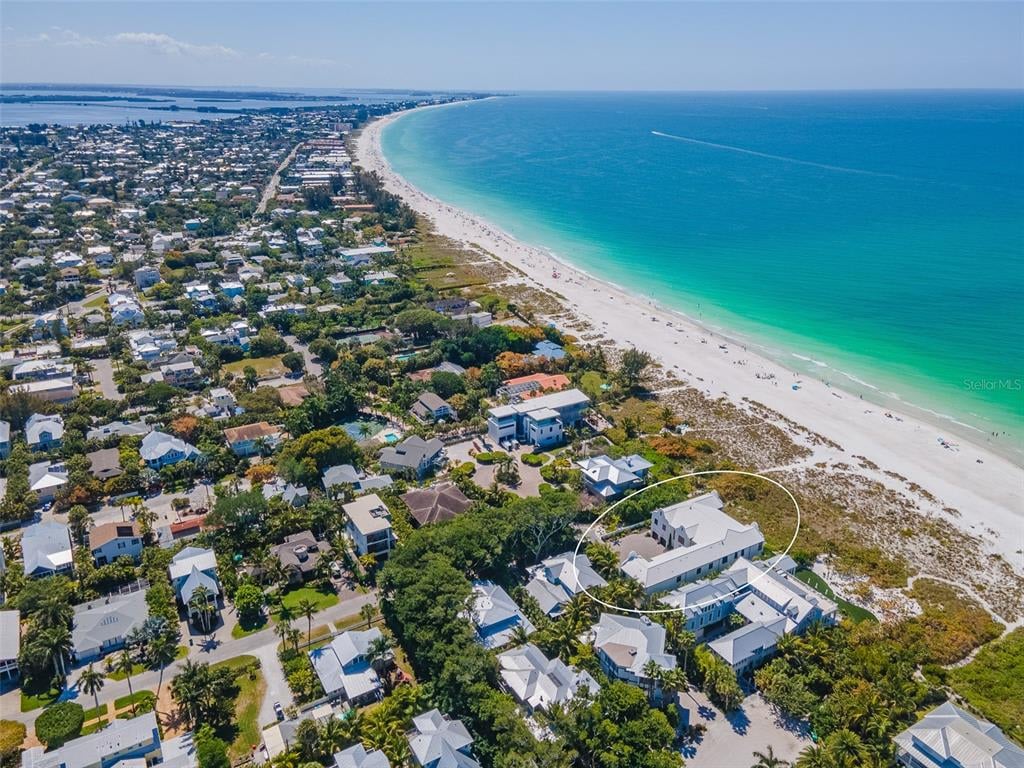 100 Beach Ave, Anna Maria