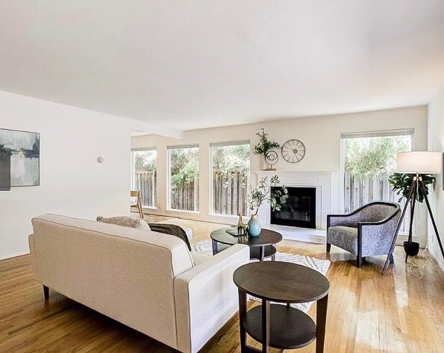 439 Calle De La Mesa 