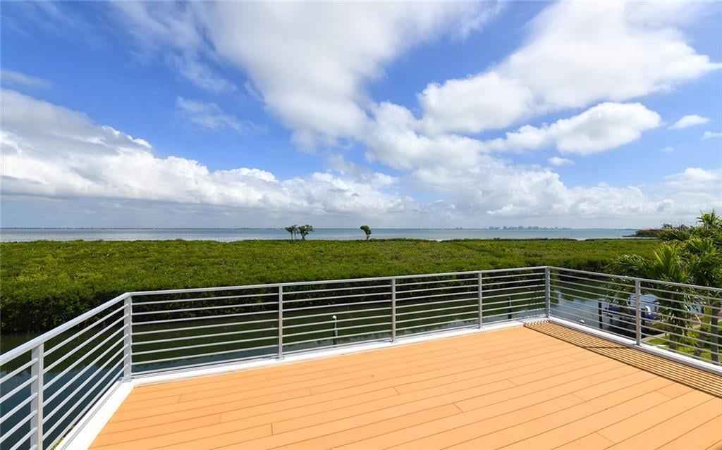 1580 Harbor Cay Lane