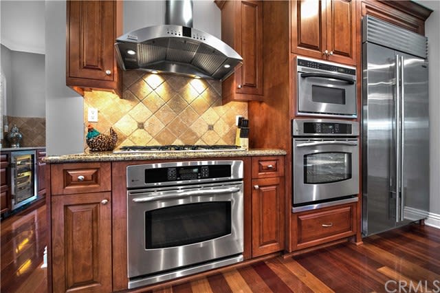 296 E Bay, Costa Mesa