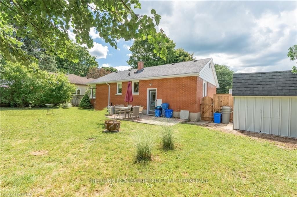 382 Colville Blvd