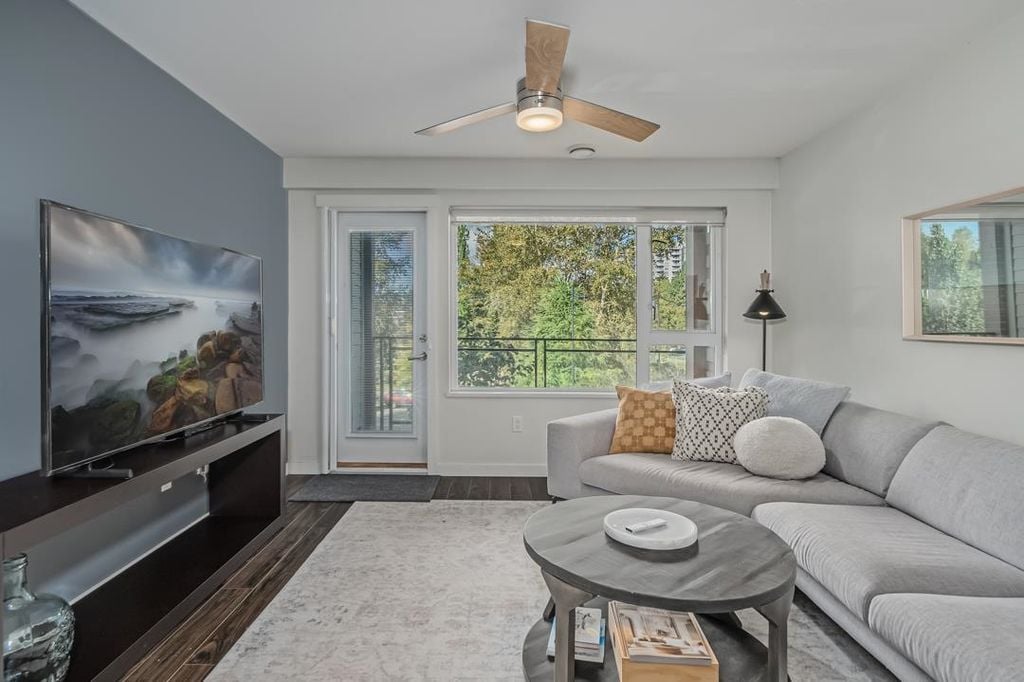 3133 Riverwalk Ave, #318