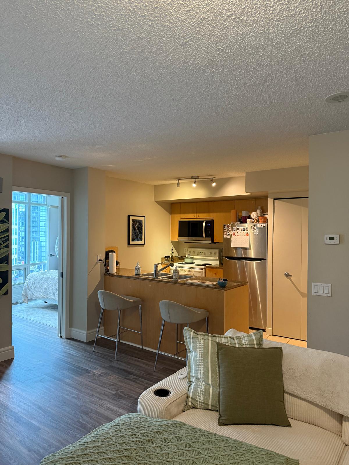 361 Front Street W 911