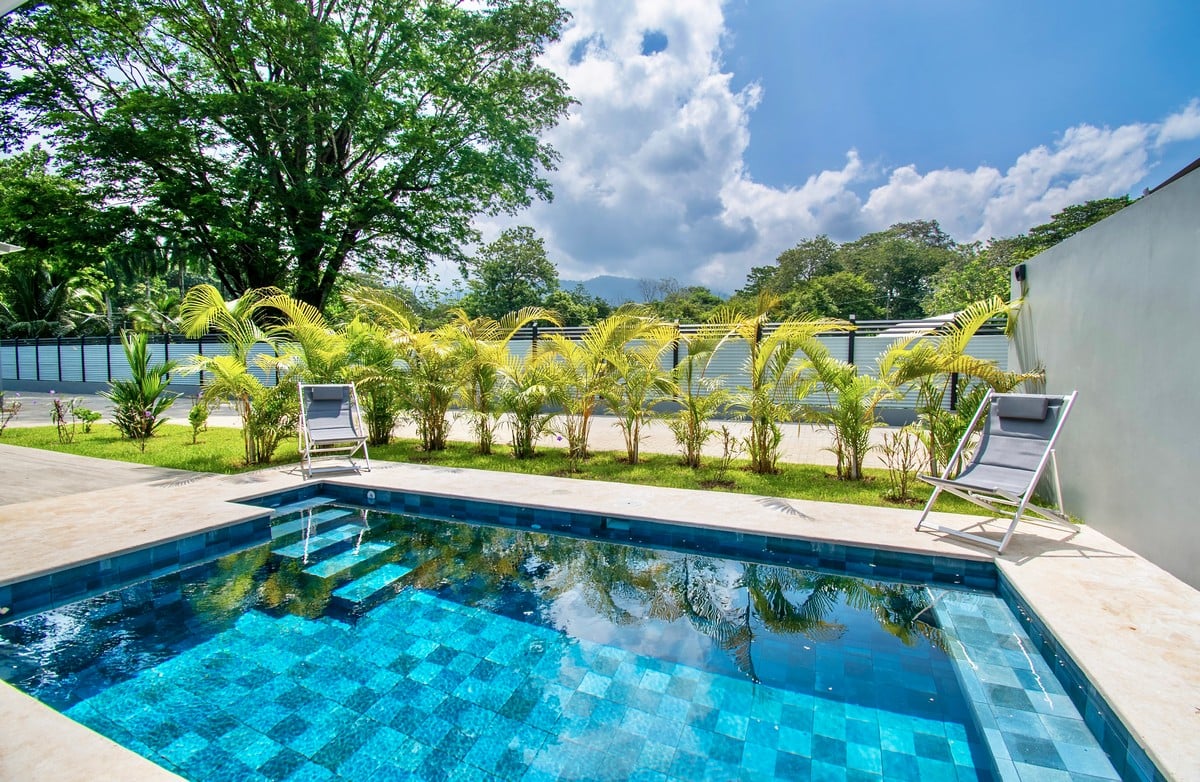 0.14 ACRES – 3 Bedroom Newly Built Modern Home Pool, Privacy, Only 5min Walk to the Beach!!!!