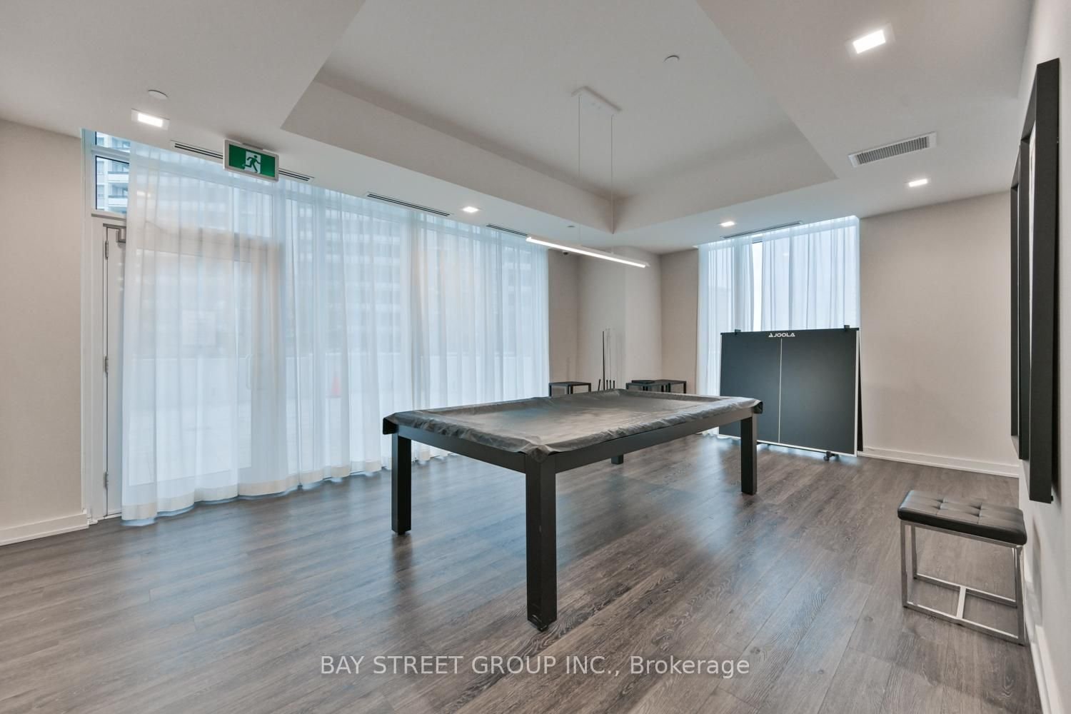 PENTHOUSE IN THE HEART OF NORTH YORK