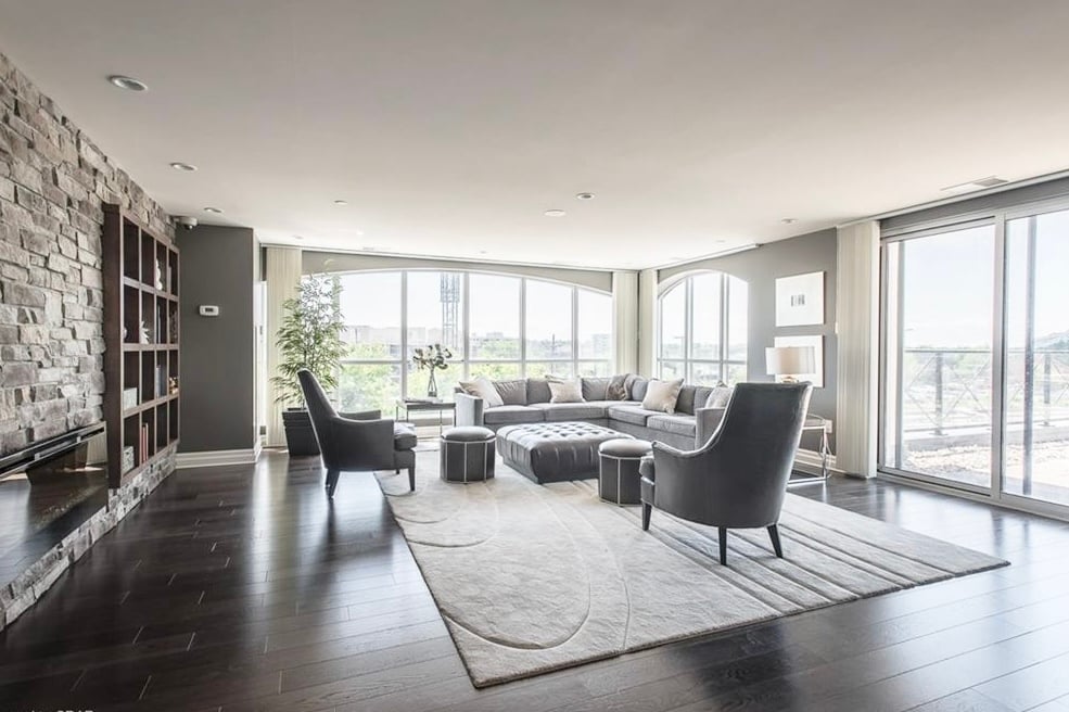 160 Macdonell St W Unit: 1508