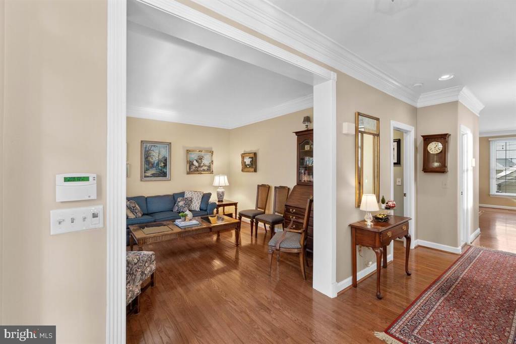  343 Tschiffely Square Rd