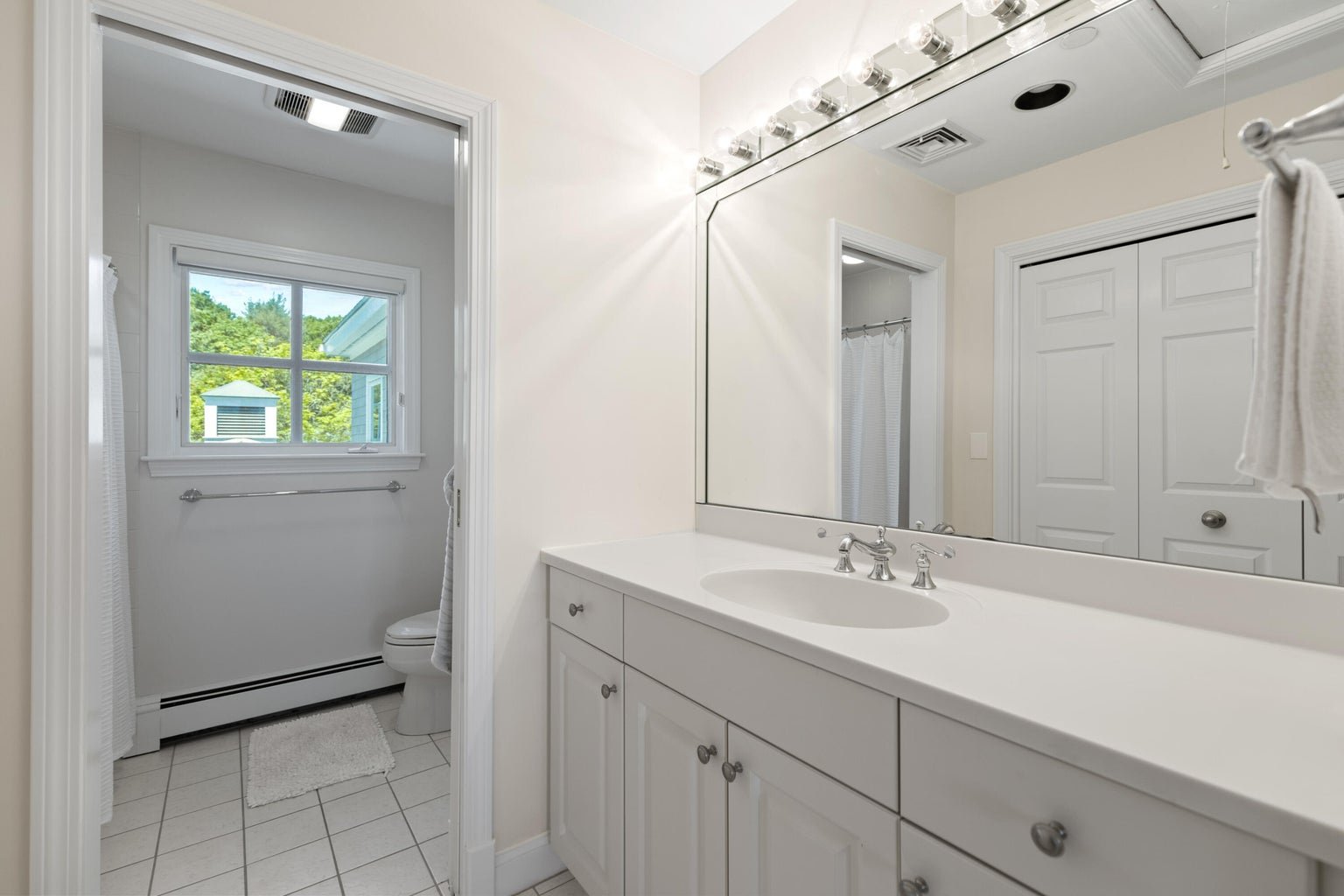 16 Atlantic Drive, Unit #: 16
