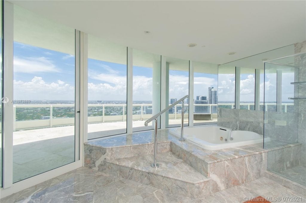 Brickell’s Santa Maria PH4302 Sold at $5,350,000