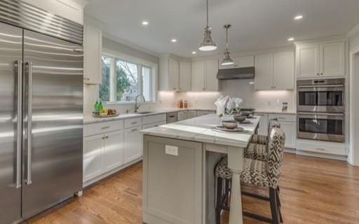 19 Royalston Ave