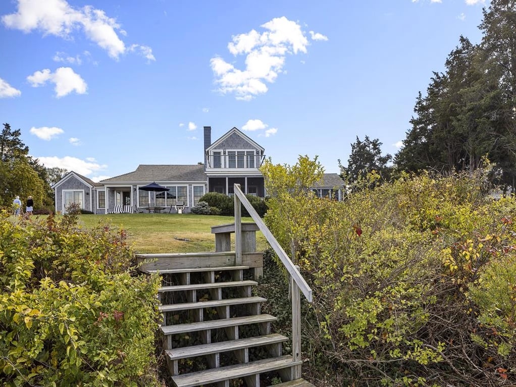 26 Hines Point