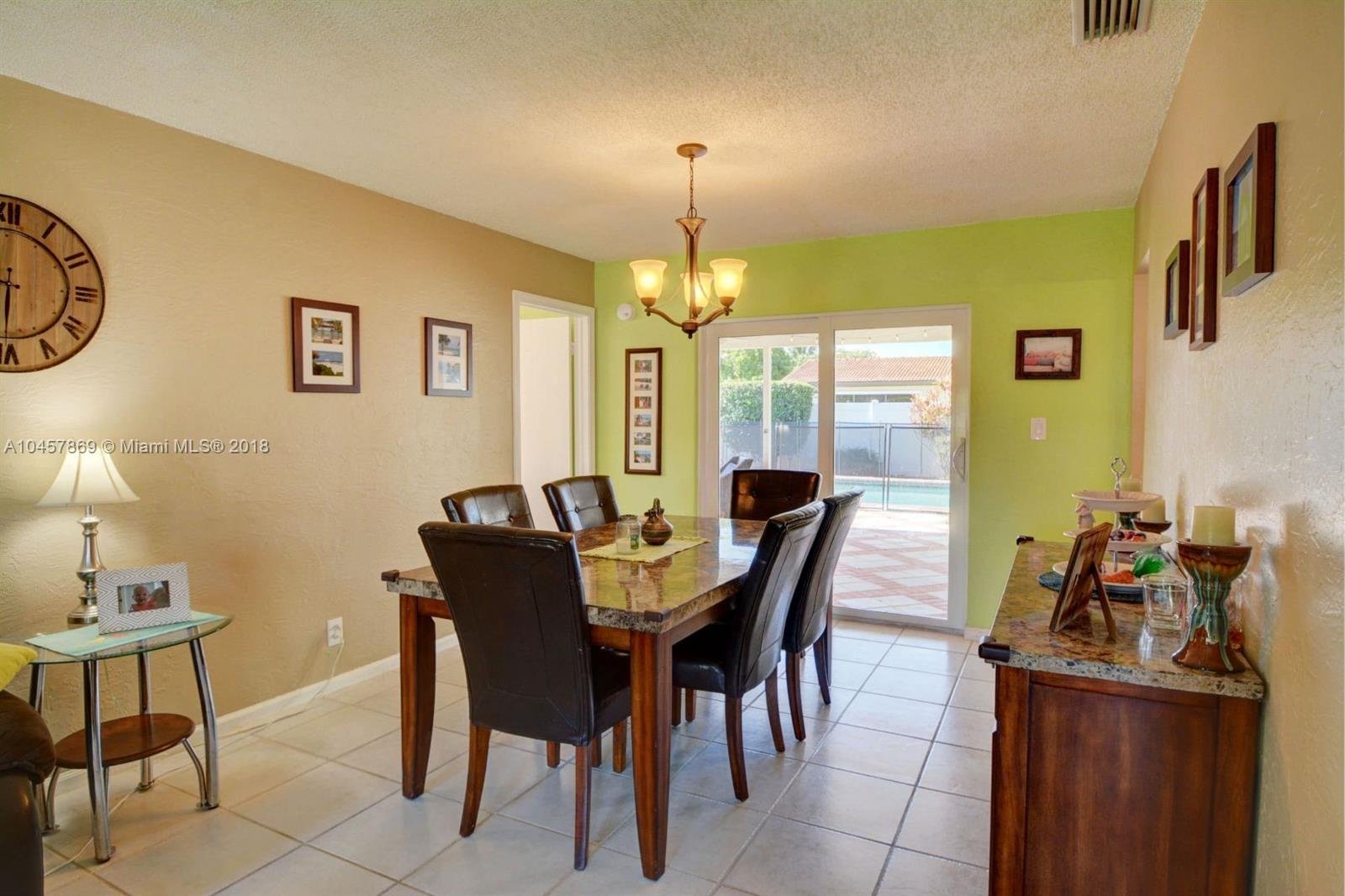 11290 NW 42nd St