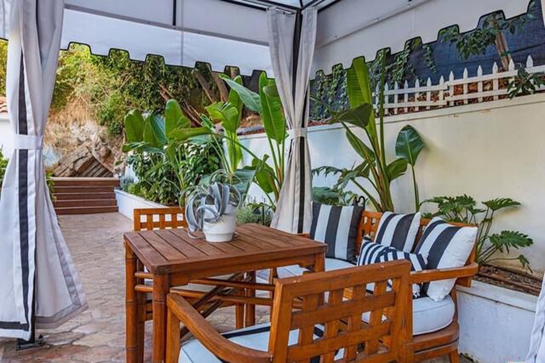 Jade Retreat