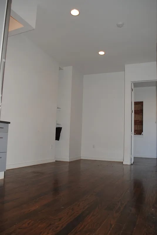 410 Eastern Parkway 1A