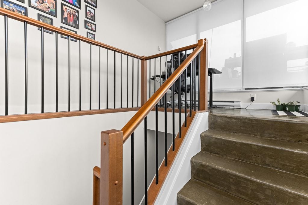 221 Union St, #ph907