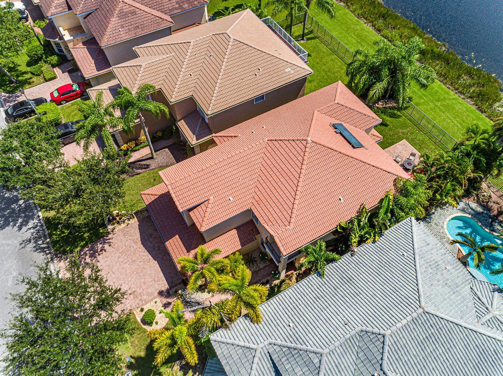 8864 Maple Hill Ct
