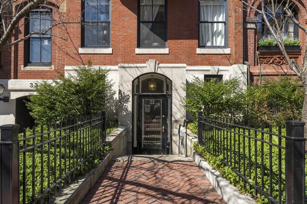 29 Brimmer Street, #4