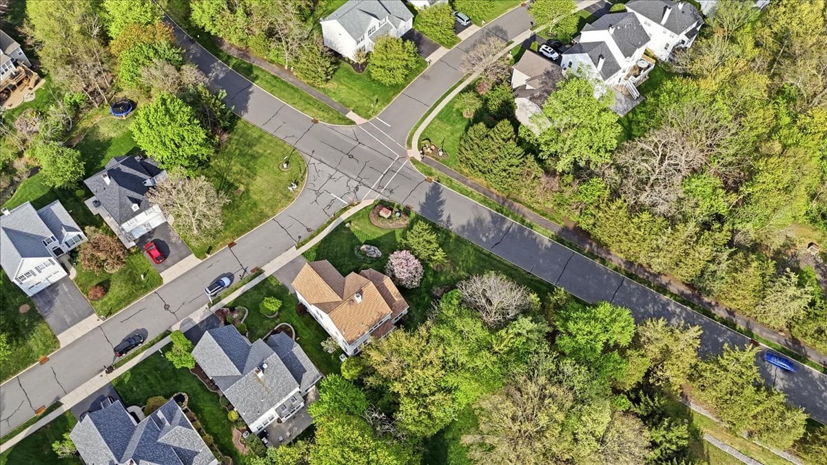 Just Listed: 3 Bouwrey Place, Whitehouse Station NJ — Lake Cushetunk Woods Colonial at $699,900