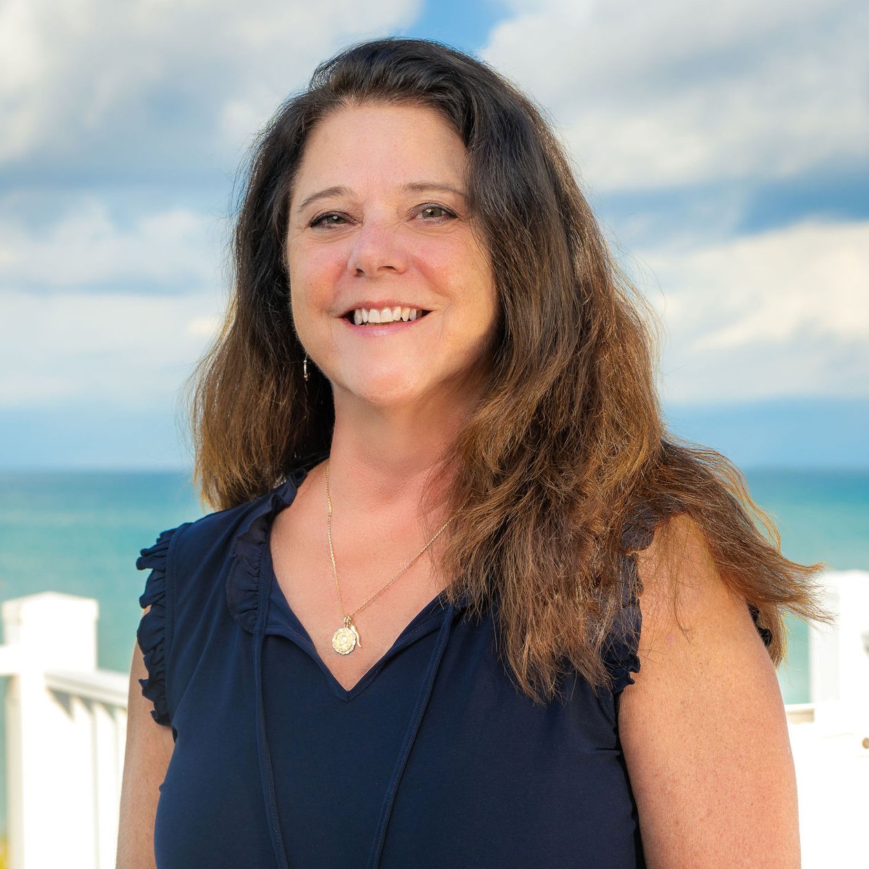 Lisa Halpin Placida, FL Real Estate Agent Headshot