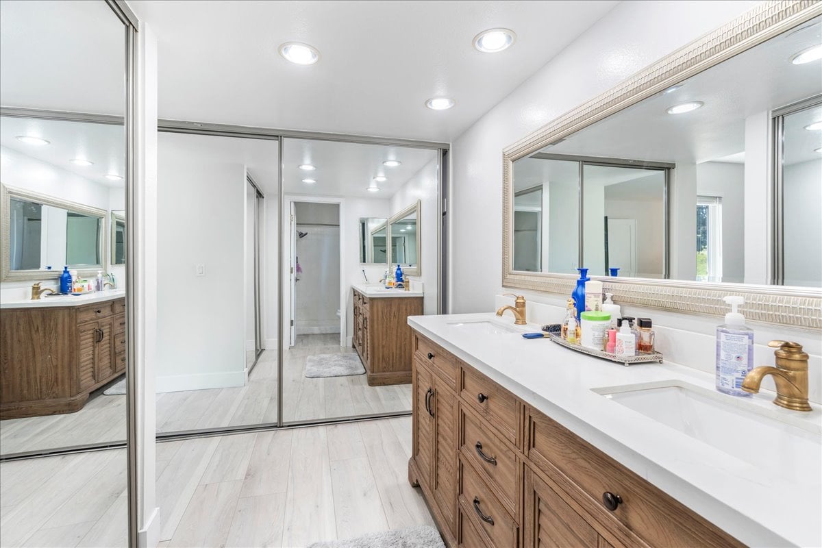 14102 Saarinen Court