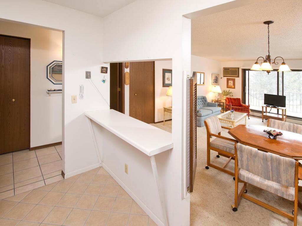 10441 Greenbrier Rd #206