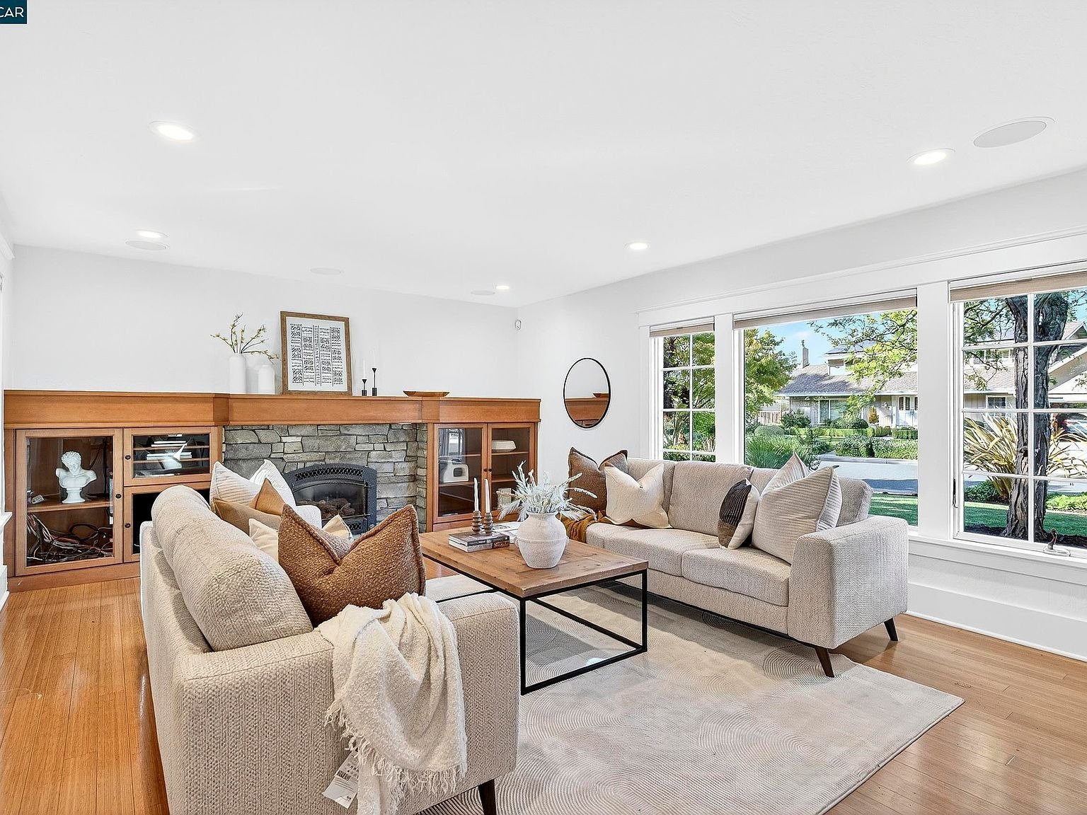 1206 Rimer Dr