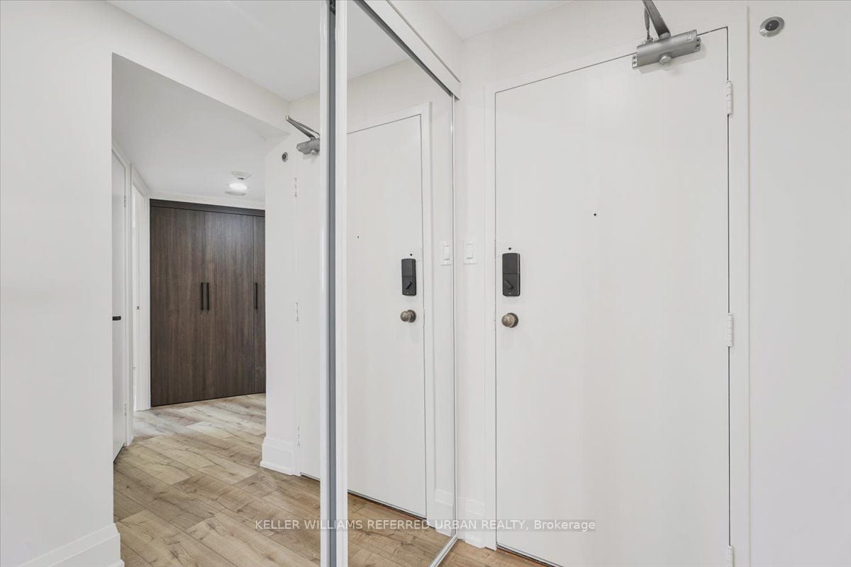 FAMILY LIVING PENTHOUSE