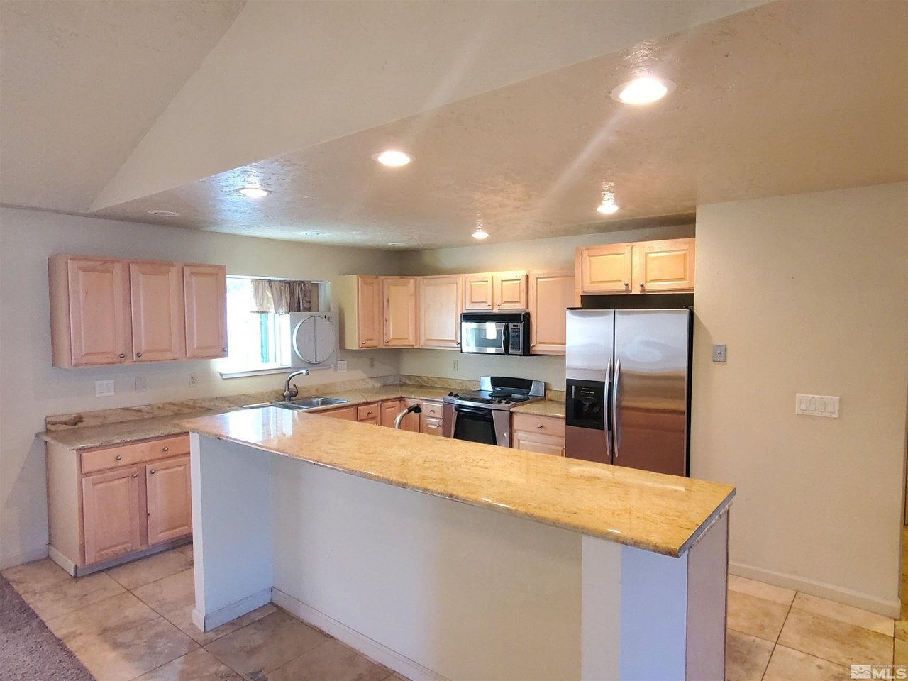 3212 Harvard Dr