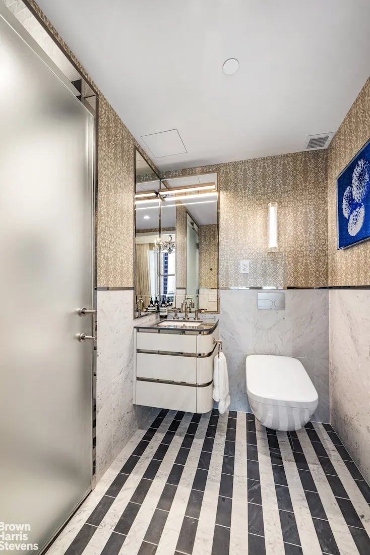 301 Park Avenue #2911