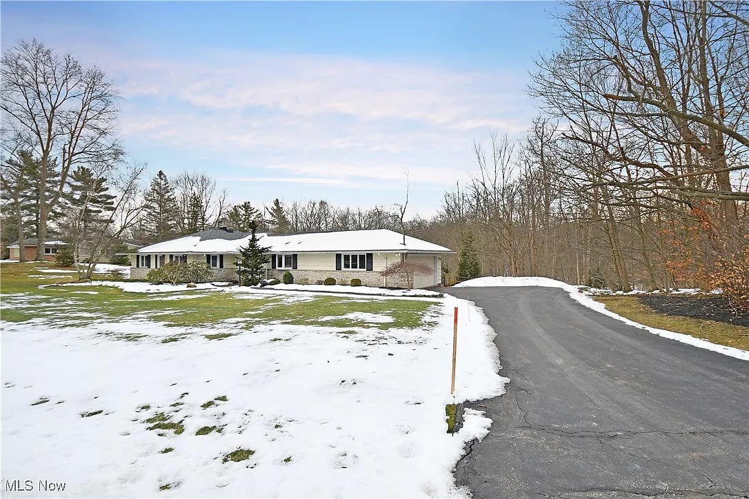 31150 Fox Hollow Dr
