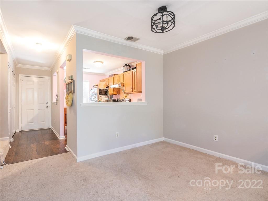 8251 Golf Ridge Dr
