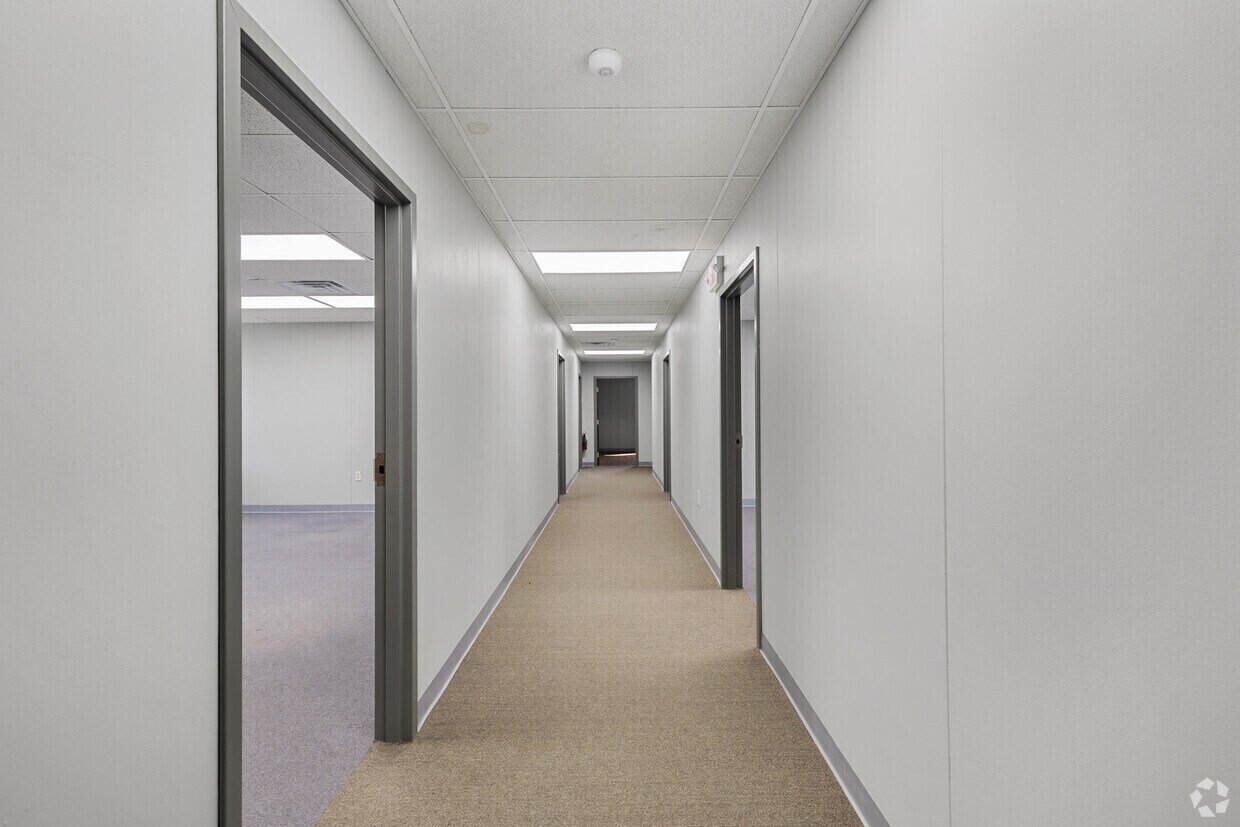 For Lease | 13,000 SF Two-Level Office Space | Prime Location Near I-95 & Downtown New Haven