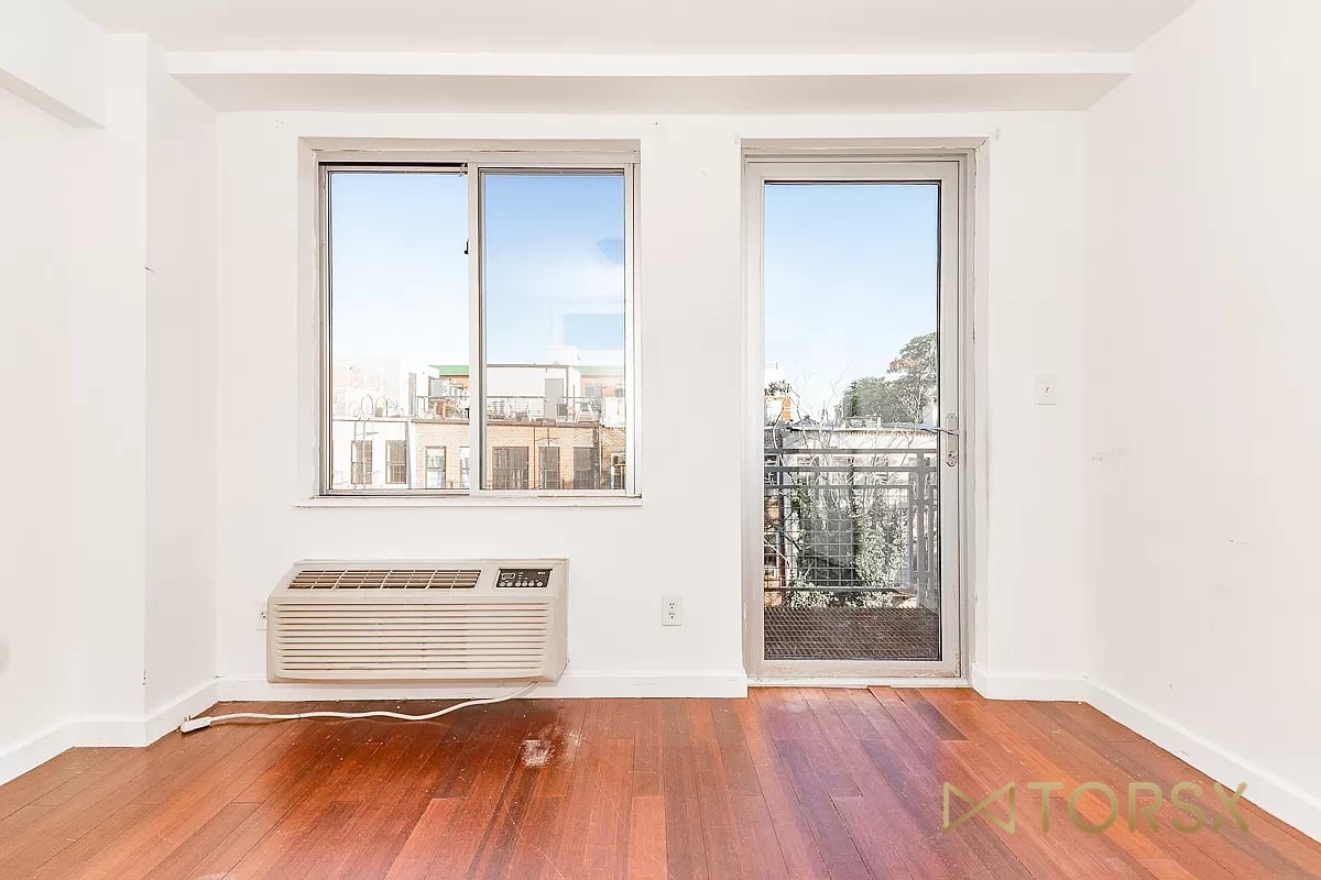 286 Stanhope Street #5C