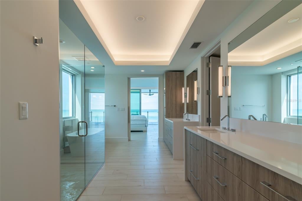 4750 Ocean Blvd, #202