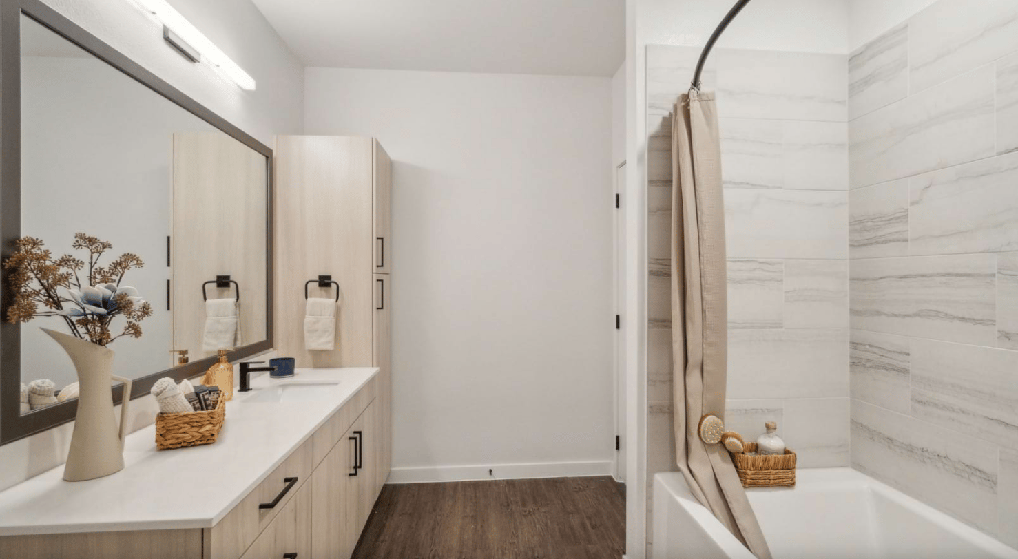 Enjoy 10 Weeks Free on all Units! Plus $1,000 Look & Lease Special!