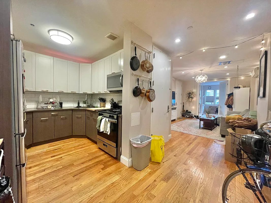 193A Nostrand Ave 1