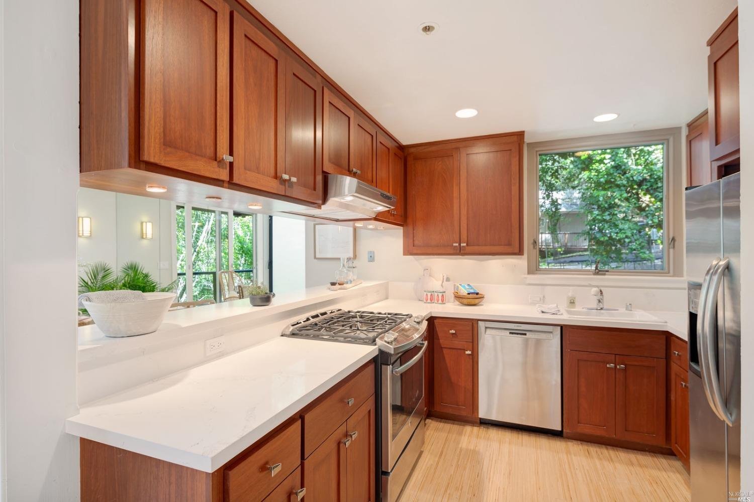 708 Cabin Dr