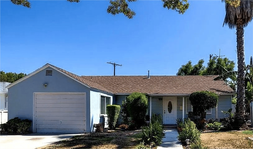 Charming Lake Balboa Fixer with Endless Potential