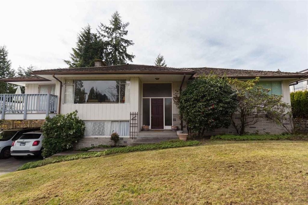 1807 St Denis Rd