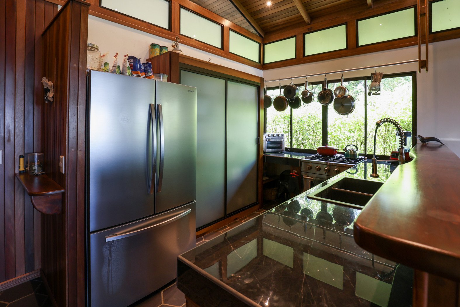 TROPICAL RETREAT IN PLATANILLO – OCEAN VIEW HOME PLUS APARTMENT IN ESTABLISHED COMMUNITY – 0.88 ACRES