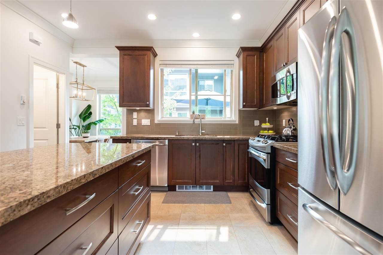 897 Premier St, #17