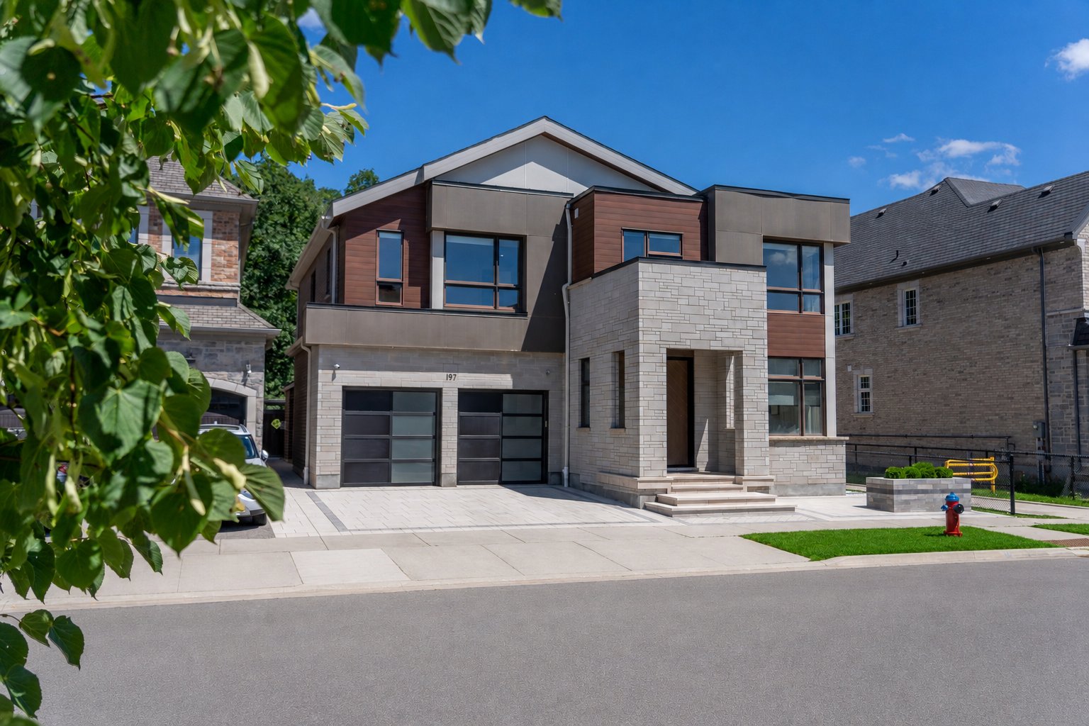 197 Polly Drive, Oakville