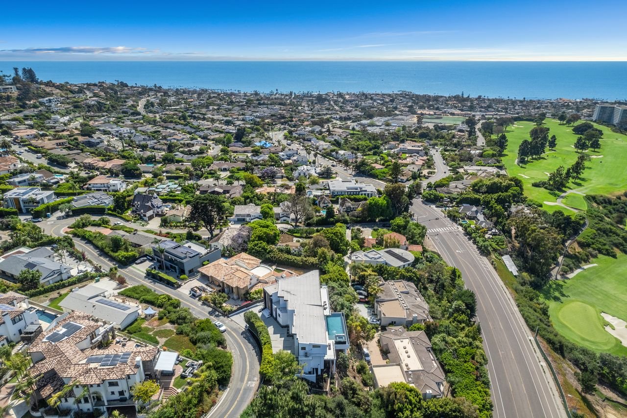 6627 Muirlands Dr, La Jolla, CA 92037