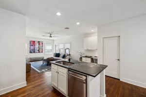 260 E Edgewood Pl