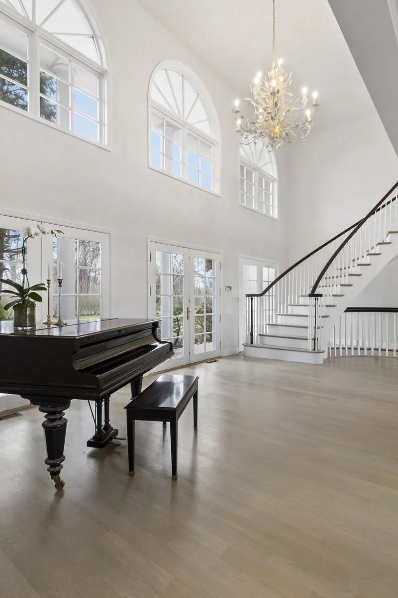Southampton Village Summer Rental with Tennis / Pool