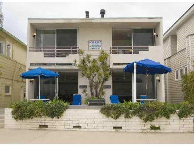 2882/2884 Bayside Walk