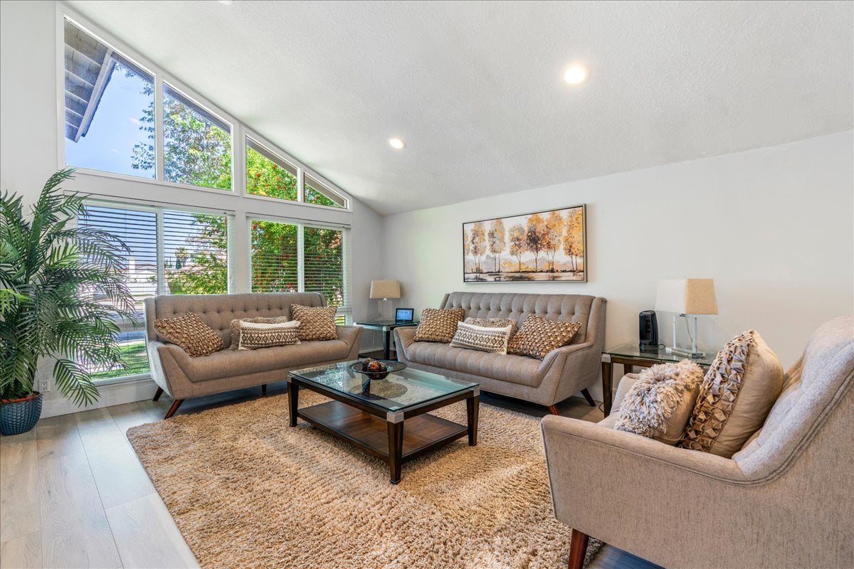14102 Saarinen Court