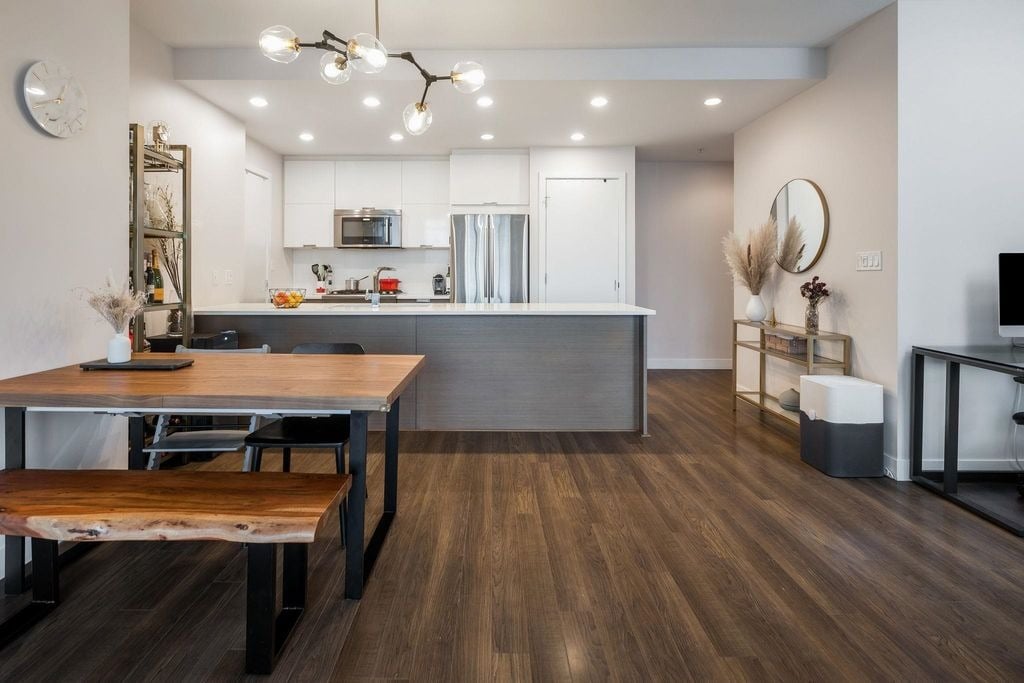 2077 Rosser Ave, #1304