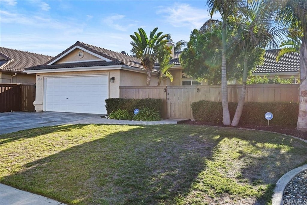 270 Dahlia St
