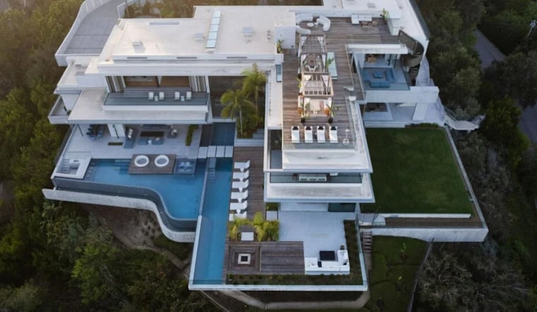 Bel Air Glass Palace That Hosted Louis Vuitton Seeks $88 Million Buyer